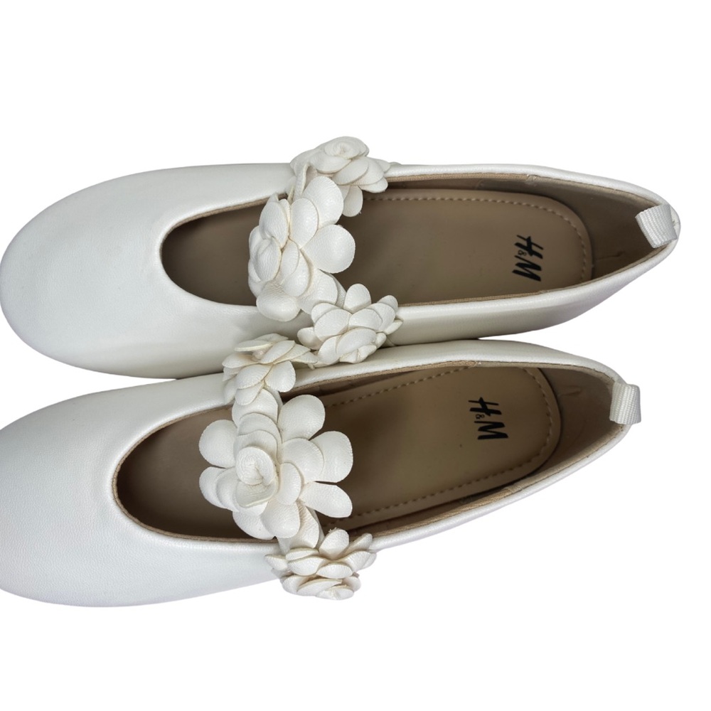 H&M Cream Floral Strap Ballet Flats